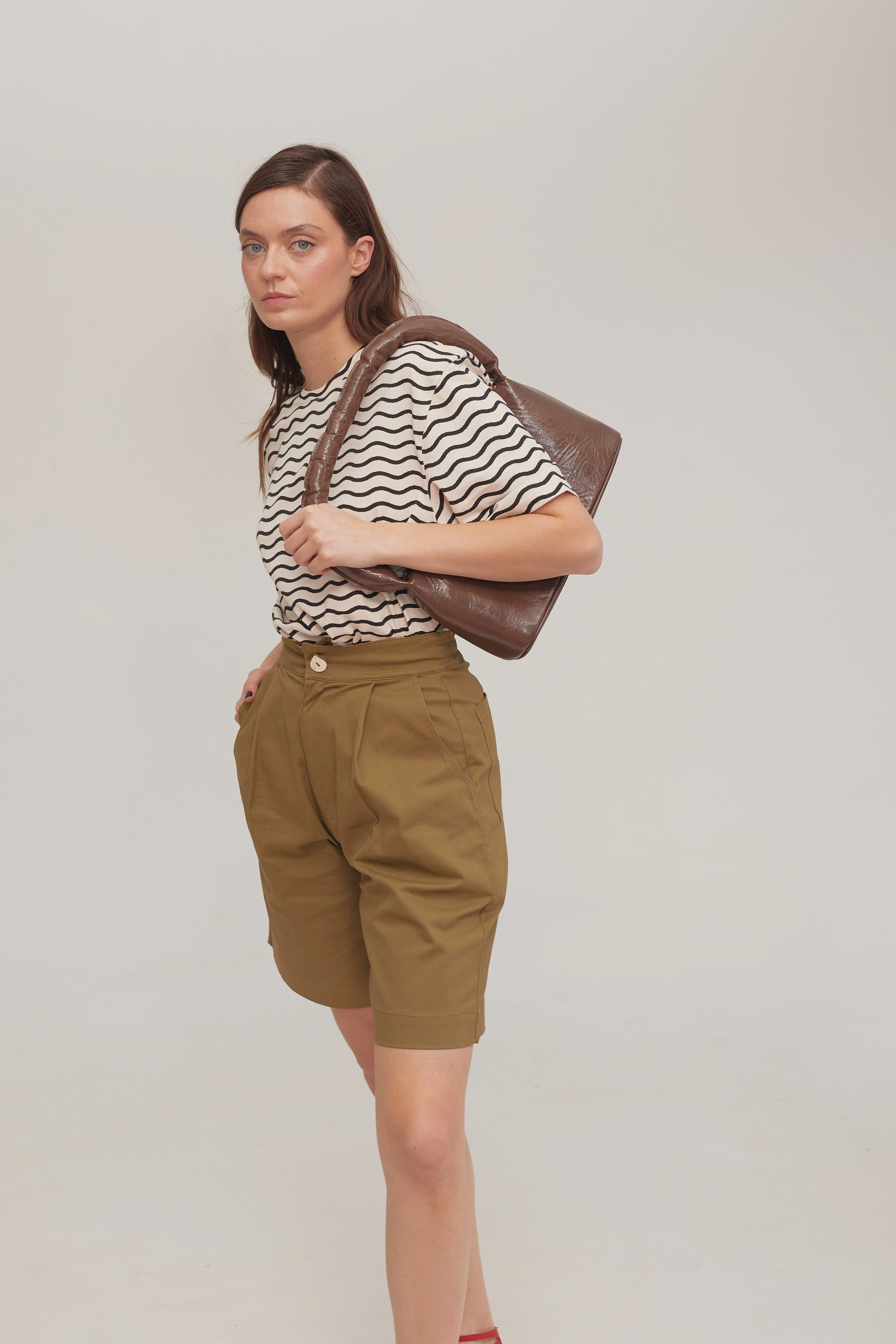Nostalgia Pine Bermuda Shorts  - Image 3