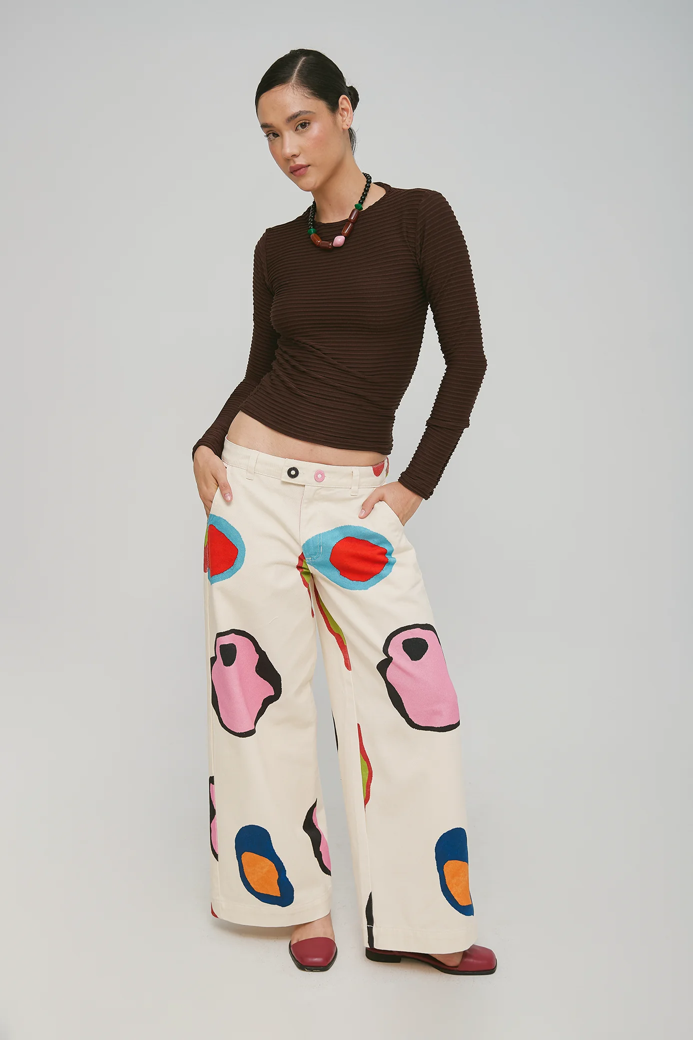 Flo Latte Sweatshirt - Image 4