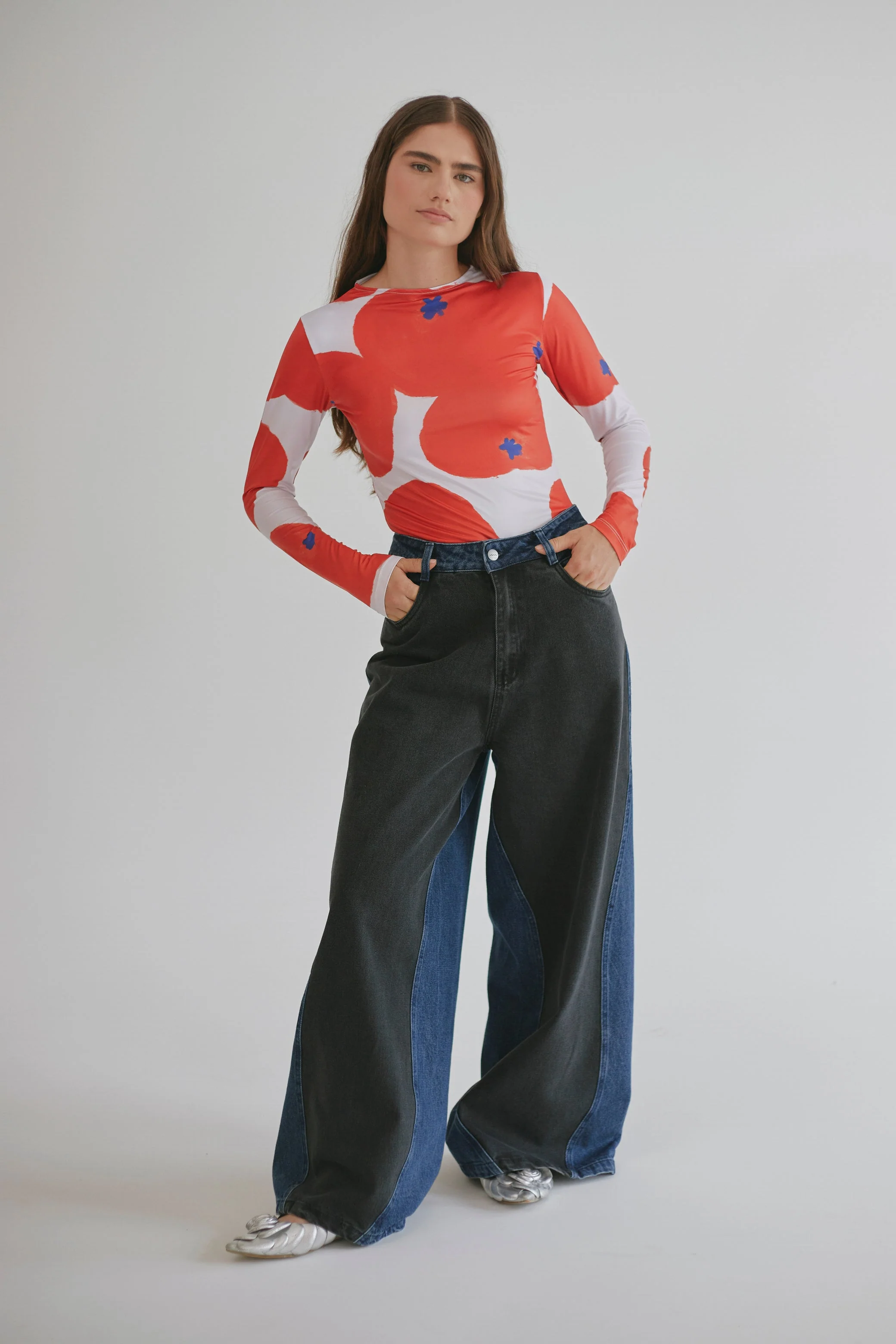 Tomatoes Flo Sweatshirt - Image 6