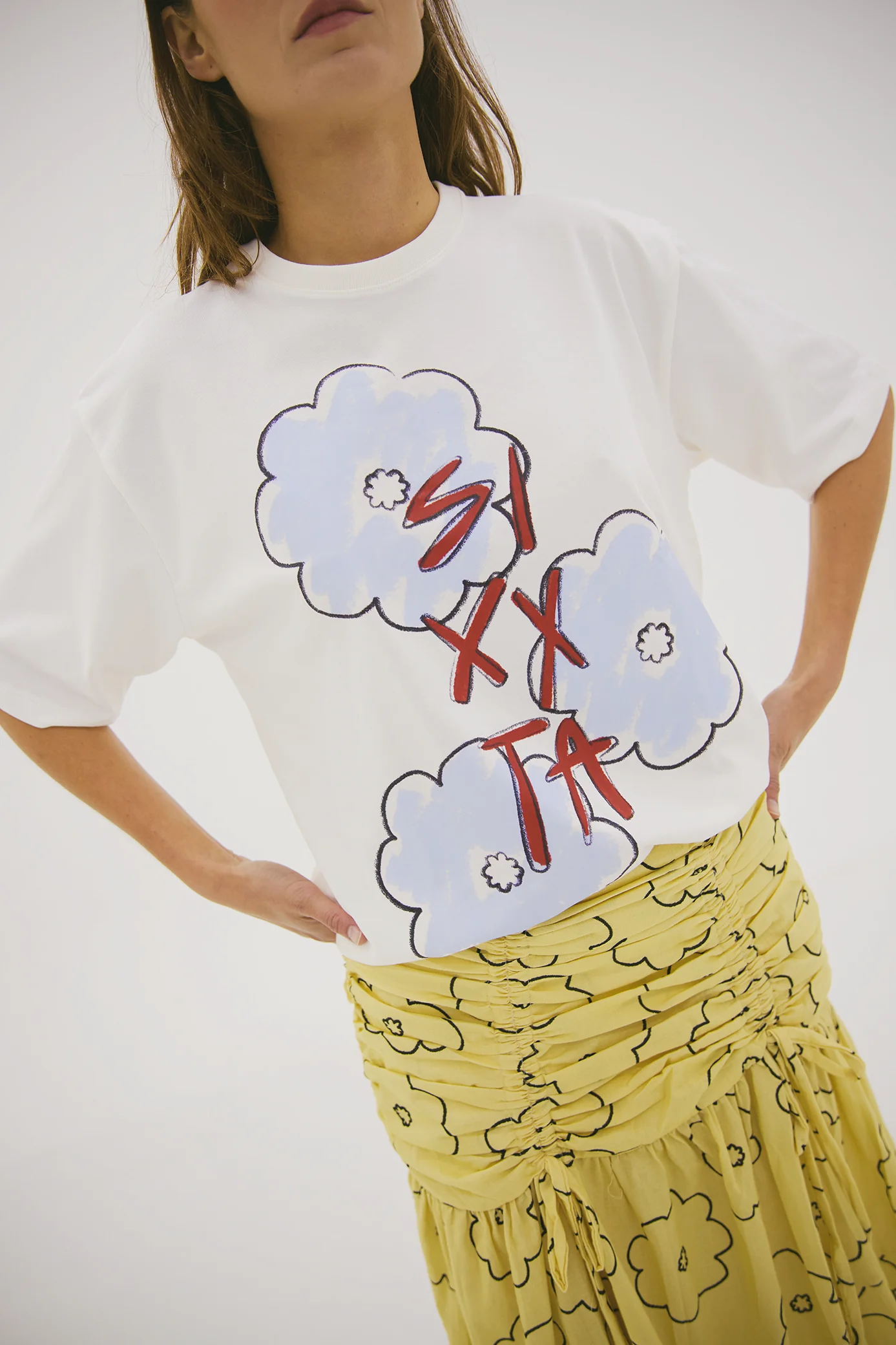Iconic La Flor T-shirt - Image 4