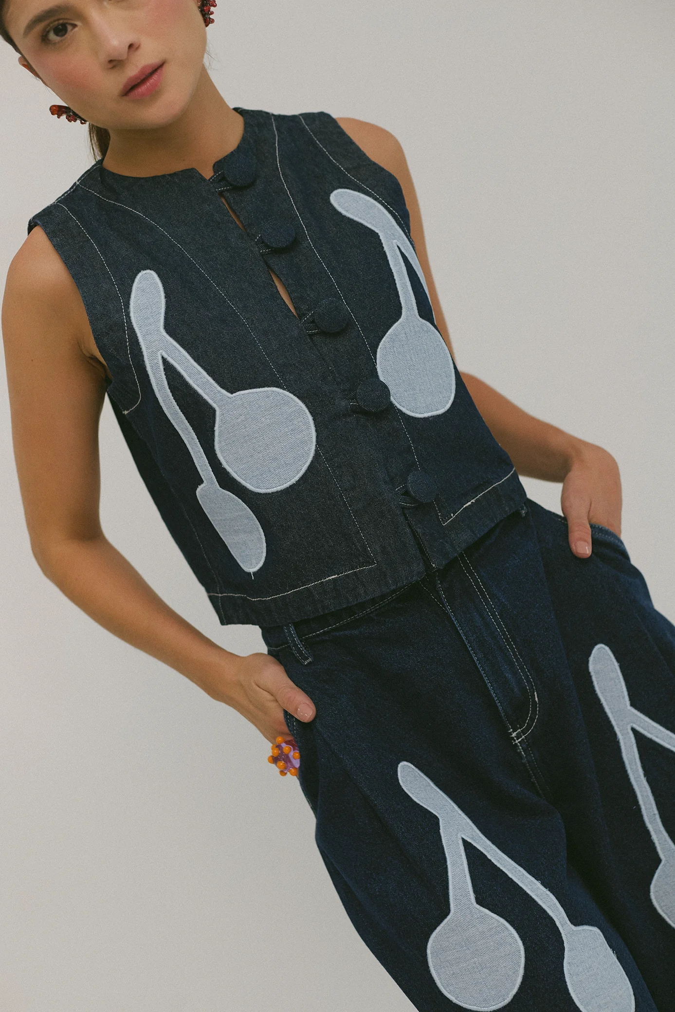 Cherry Brindis Vest - Image 3