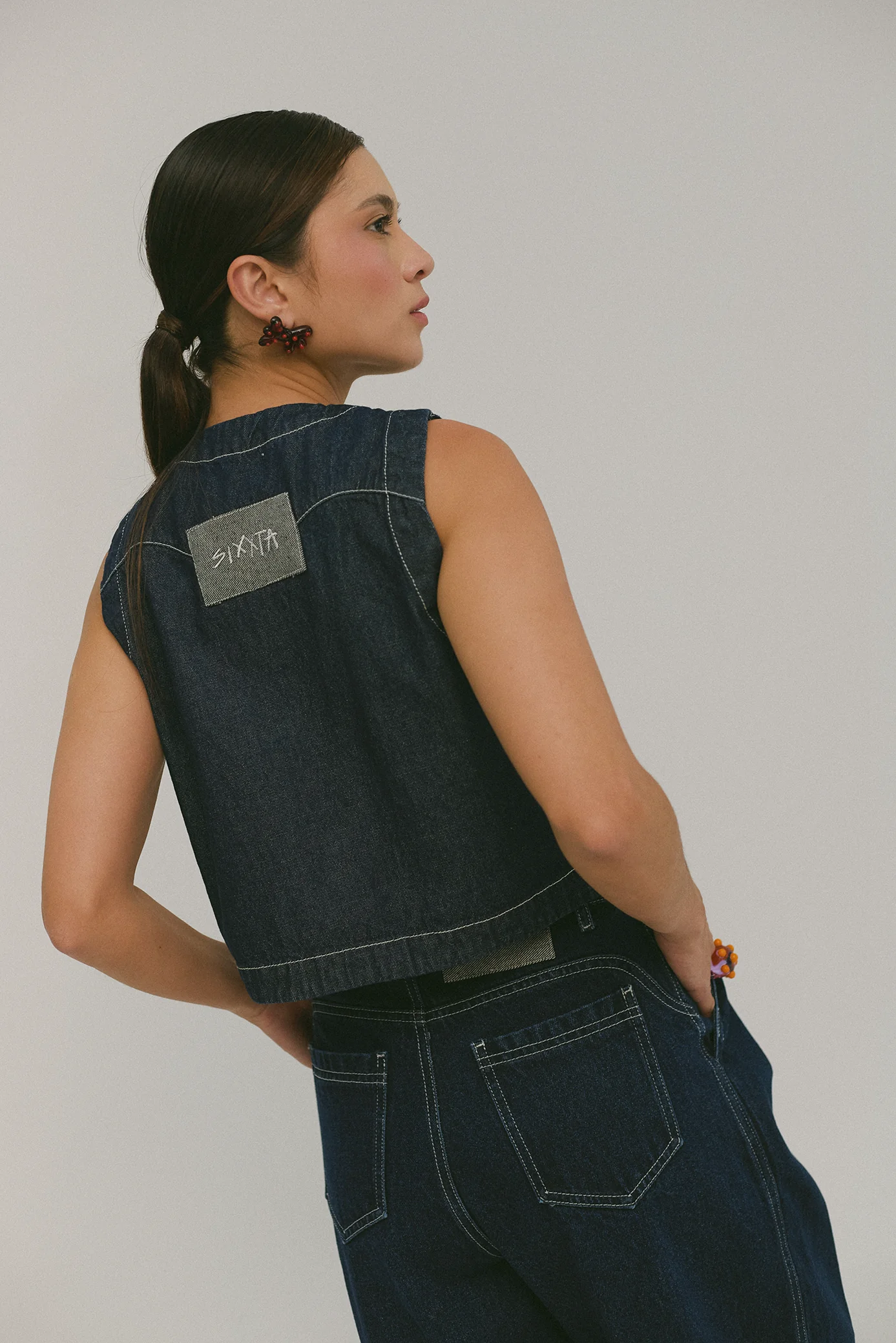 Cherry Brindis Vest - Image 5