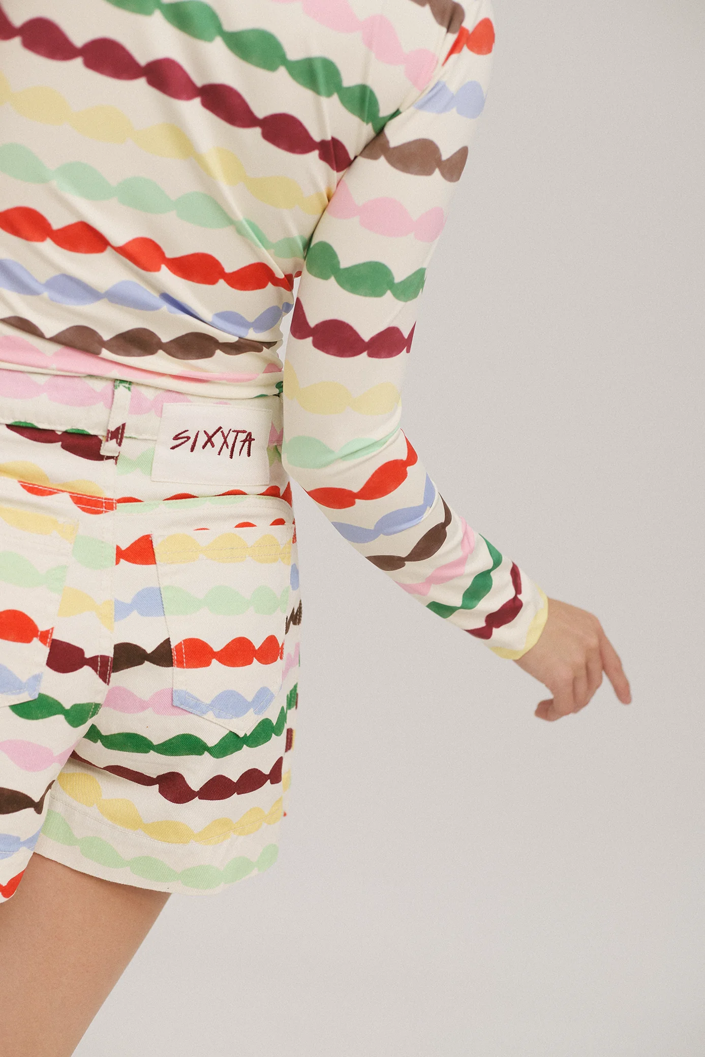 Rainbow XX Short - Image 4